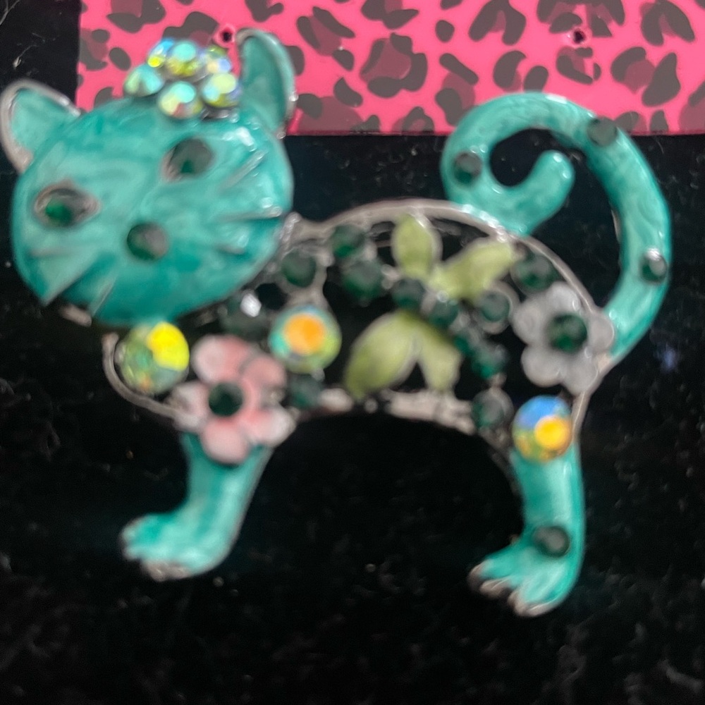 Floral Cat Brooch - Green/blue and Pink